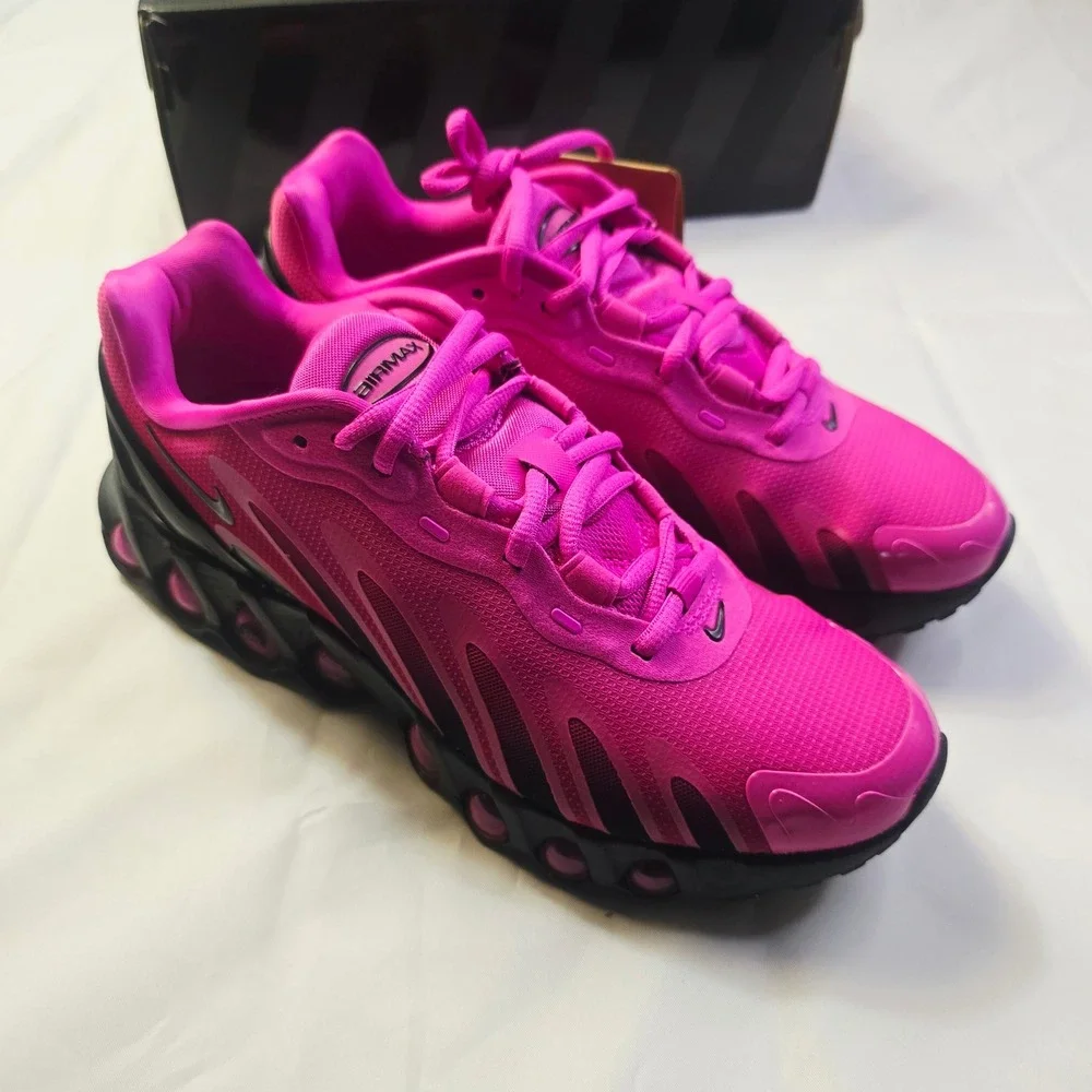Nike Women's Air Max Dn8 Sneakers 8.5 Hyper Pink Black HF5509-601 Athletic Shoes